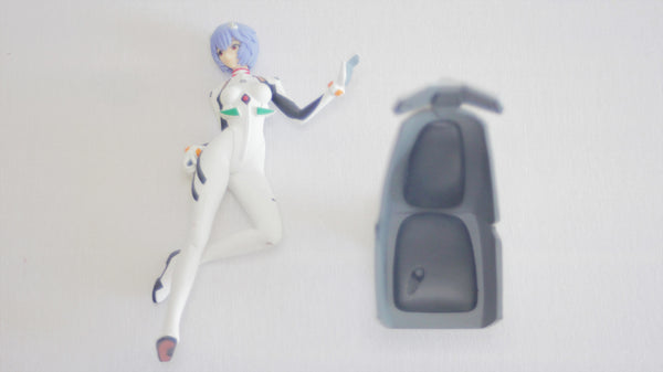 Neon Genesis Evangelion Rei with Chair Sega premium figure